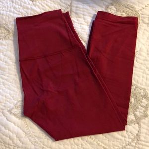 Lululemon crop wunderunders